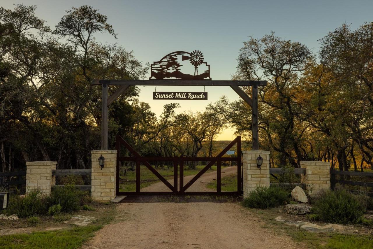 Inn At Sunset Mill Ranch Wimberley Kültér fotó